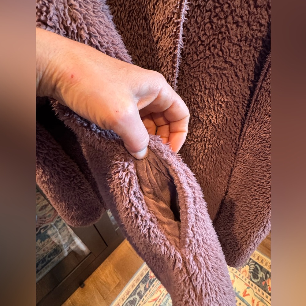PINK VS Plush Mauve Opened Up Teddy Jacket - Picture 2 of 8